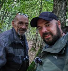 This week's Ghost Hunt myself & ExploreAlot Head out to This Abandoned  FarmHouse with reports of Hauntings by other Explores! From the minute we  arrived tentions where high from the gut feeling