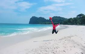 Istana pasir temiang via bantennews.co.id. Liburan Akhir Pekan Cobain Wisata Pantai Di Banten Ini Bantennews Co Id