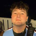 Chris Grabert's Instagram, Twitter & Facebook