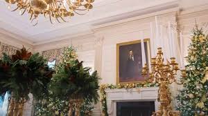 Volunteer white house christmas decorating 2017. A Closer Look At Hgtv S White House Christmas Tour 2017