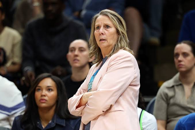 As WNBA digests officiating changes, debate over right level of physicality  persists - Chicago Sun-Times