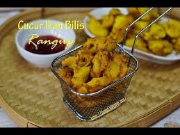 May 7, 2019 be first to comment. Cucur Ikan Bilis Rangup Bahan Rahsia Cucur Rangup Dan Sedap Youtube Small Desserts Bites Dessert Bites Small Desserts