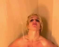 Britney Spears gets naked in the shower for Christmas | Marca