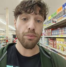 I don't see why she can't 🤷🏽‍♂️