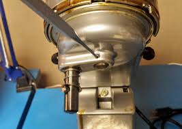How to fix a kitchenaid stand mixer that is leaking oil oil leaking form a kitchenaid mixer is a common issue, and following this aritcle's steps to replace the mixer's gearbox grease will easily solve the problem. How To Repair A Leaking Kitchenaid Mixer 12 Steps With Pictures Instructables
