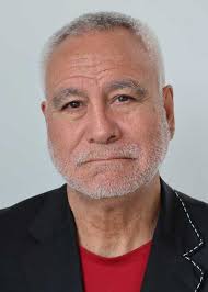 Julian Noel's Instagram, Twitter & Facebook