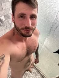 OnlyFans model uncutkingaz - pornpic.com