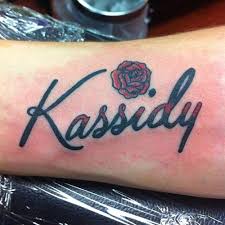 Red Black Name Tattoo Kirmizi Siyah Isim Dovmesi Dovme Tasarimlari Dovmeli Kadin Tattoo