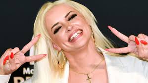 Katzenberger was born in ludwigshafen, germany on october 1, 1986. Daniela Katzenberger Hat Endlich Wieder Deutschen Boden Unter Den Fussen