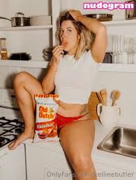 Kee.ly.Bee's captivating OnlyFans gallery