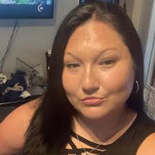 How to fix a hairline crack in the skimmer return area of a pool?