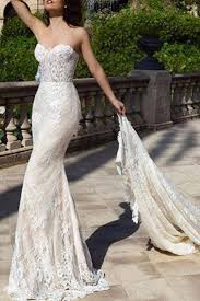 15 Detachable Train Wedding Dresses Under 200 Dollars For Brides Who Want A Removable Train Wedding Dress Train Detachable Wedding Skirt Wedding Dresses