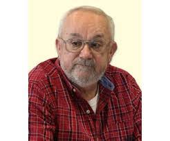 Lloyd Hickman's Instagram, Twitter & Facebook