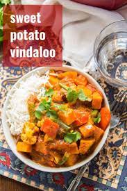 This Spicy Vegetable Vindaloo Is Packed With Veggies Kicky Spices And A Touch Of Sweetness Healthy Vegan Dinner Recipes Vegetarian Vindaloo Veggie Vindaloo