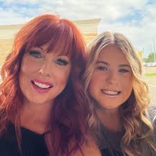 One of my goals has been to make the cover of Summerana Magazine, an  industry magazine for photographers. I was over the moon to find out this  month I MADE THE COVER!