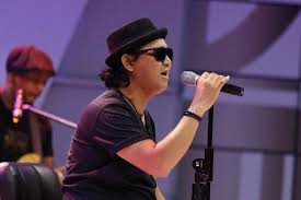 Do you like this video? Steven Jam Bereksperimen Dengan Musik Dangdut
