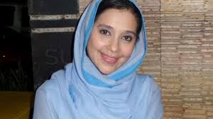 Ayu Azhari Sempat Mengadu ke Ayah karena Julukan "Bom Seks"