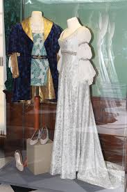 Three nuts (wishes) for cinderellai don't own the original video, just the subs.i don't claim any rights, it all goes to their owners. Tri Orisky Pro Popelku Chysta Se Nova Verze Legendarni Pohadky Ahaonline Cz