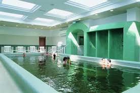 Hotel danubius health spa resort sovata**** ofera cazare in 168 camere duble, din care 12 comunicante. Sovata Ensana Health Spa Resort Hotel Sovata Romania