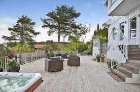 1001 Ideen Fur Eine Moderne Terrasse Und Zehn Letzte Trends Moderne Terrassen Terrasse Mit Pergola Gartengestaltung