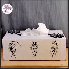 Boite A Mouchoirs Chevaux Boite A Mouchoir Boite A Mouchoirs En Bois Idee Deco Facile