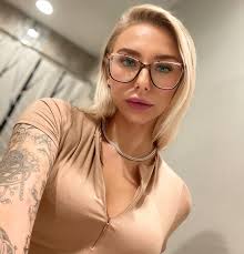 im starting to think that i pay over for your love