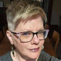 Alexandra Meissner's Instagram, Twitter & Facebook