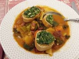 Cannellonis au brocciu, gâteau à la châtaigne, autant de plats riches en goût qui font tout l'attrait de la cuisine corse. Recettes De Corse