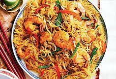 Recette De Nouilles Singapour Coup De Pouce Vermicelli Recipes Singapore Street Noodles Recipe Singapore Noodles