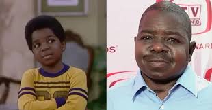 Como e onde estão os atores da série Arnold