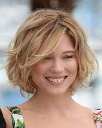 Fotos Kurze Frisuren Fur Dicke Gewellte Haare Kurze Frisuren Fur Dicke Welliges H Short Hairstyles For Thick Hair Short Wavy Haircuts Bob Hairstyles For Thick