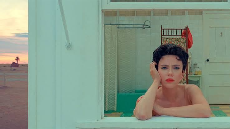 Asteroid City' Review: Scarlett Johansson in Wes Anderson Trifle