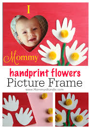 handprint flower picture frame to make