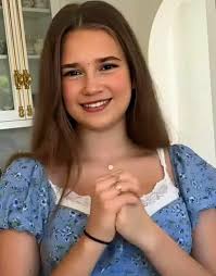 🎻🎼🌹 Karolina👸 Protsenko 🌷🎼🎤 🎹💐🍀🌹 I love you fans 🌹💙🌷🎸 Today,  we are honored to celebrate a person whose musical and artistic talent  transcends the boundaries of the ordinary Karolina Protsenko has