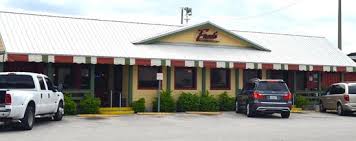 restaurants near dinosaur world