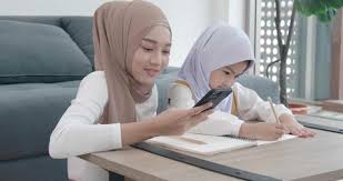 Mirror, cermin, comment, selfies, kaki lima, raid level, cermin baru. Malay Girl Selfie Stock Video Footage 4k And Hd Video Clips Shutterstock