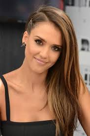 Quelle Couleur De Cheveux Vous Correspond Couleur Cheveux Cheveux Jessica Alba Cheveux
