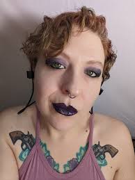 Amber's makeup yesterday has to be one of my faves this year so far! I LOVE  purple💜