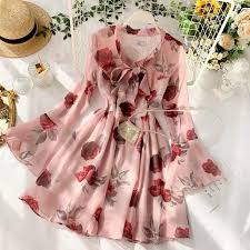 فساتين الخرجات فساتين انيقة فستان رقيق و بسيط In 2020 Rose Print Dress Fashion Classy Dress