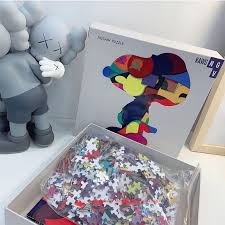This puzzle has been designed and made exclusively for the ngv design store in celebration of the exhibition kaws: Kaws Ngv à¸ˆ à¸à¸‹à¸­à¸§ 1000 à¸Š à¸™à¸¥à¸²à¸¢à¸à¸²à¸£ à¸• à¸™ Snoopy Shopee Thailand