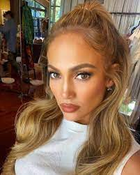 You are the definition of being youthful and timeless at every age, jennifer lopez wrote in a loving tribute. How Old Is Jennifer Lopez How Jennifer Lopez Makes 51 Look 31