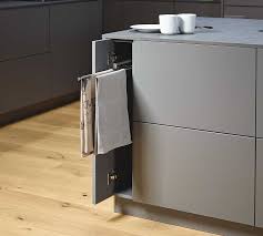 No 15 Kuche Unterschrank Auszug Schmal Vorratsschrank No Beleben Sie Jeden Flur Mit Einem Modisc In 2020 Kuchenschrank Ablage Unterschrank Schrankorganisation