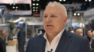 Chris Navratil's Instagram, Twitter & Facebook