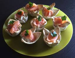 Check spelling or type a new query. Antipasto Natale Cestini Di Pancarre Con Robiola E Salmone Affumicato