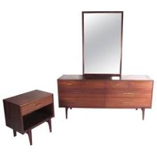 Olde good things is proud to present a diverse collection of antique bedroom furniture for your appreciation. 1970s Bedroom Sets 54 For Sale At 1stdibs
