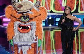 'the masked singer' is coming back for season 5 and we're rounding up all the news, spoilers, and—once the show starts—the celebrity reveals. Hyimmeydivt2ym