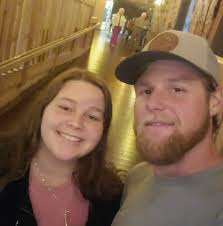 Are leaf spring bushings necessary for a 99 FLD120 airliner suspension?