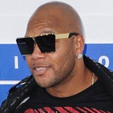 Flo rida is an american rapper from carol city, florida, known best for his 2007 breakout single, low. flo rida talks about his collaboration with maluma on the 2017 latin grammys red carpet. Flo Rida Bio Family Trivia Famous Birthdays