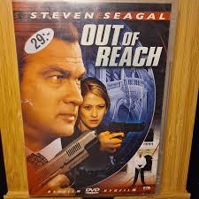 Se produkter som liknar Out of Reach (DVD) Steven Sea.. på Tradera  (642264886)