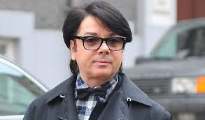 Acest serial urmăreşte viaţa unei fete din bilaria pe nume anadi e se căsătoreşte la vârstă de 8 ani , daţi like şi aflaţi. Valentin Yudashkin Celebrul Designer Al Vedetelor Din Showbizul Rusesc A Vorbit Pentru Prima Data Despre Lupta Pe Care O Duce Cu Cancerul